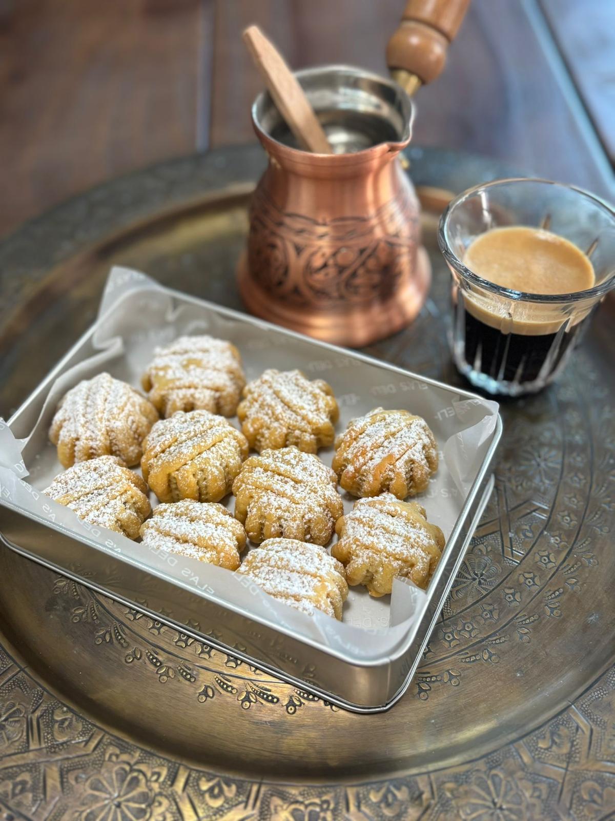 Marzipan & Pistachios Ma'amul 10PCS